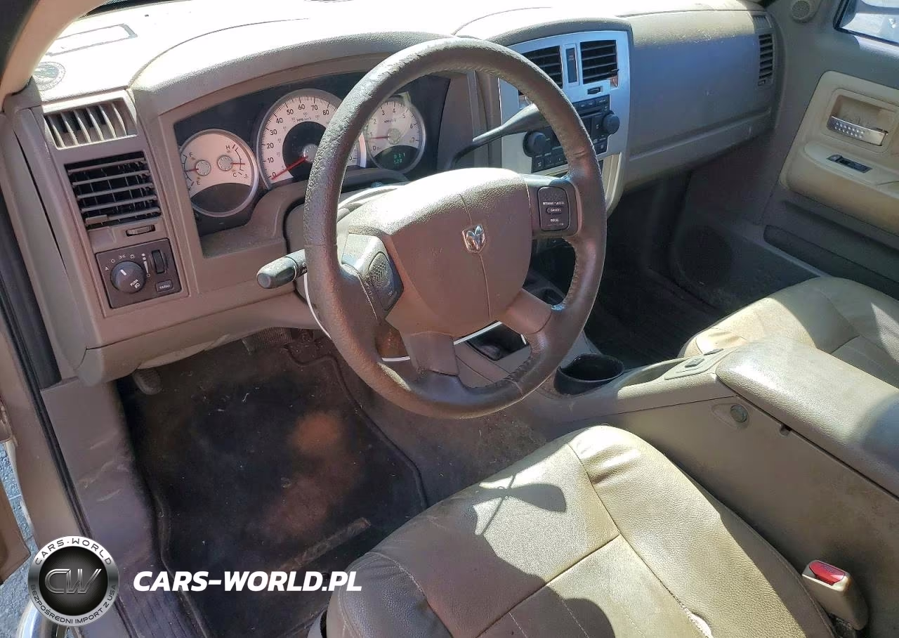 2005 Dodge Dakota Laramie VIN:1D7HW52K75S204566 - 8