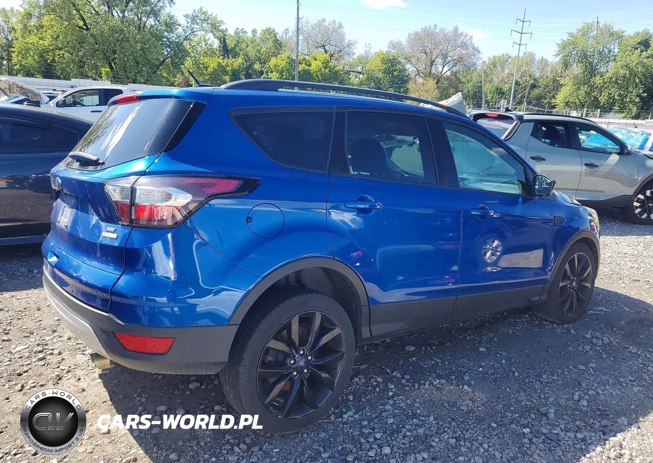 2017 Ford Escape Se VIN:1FMCU0GD6HUE92107 - 3