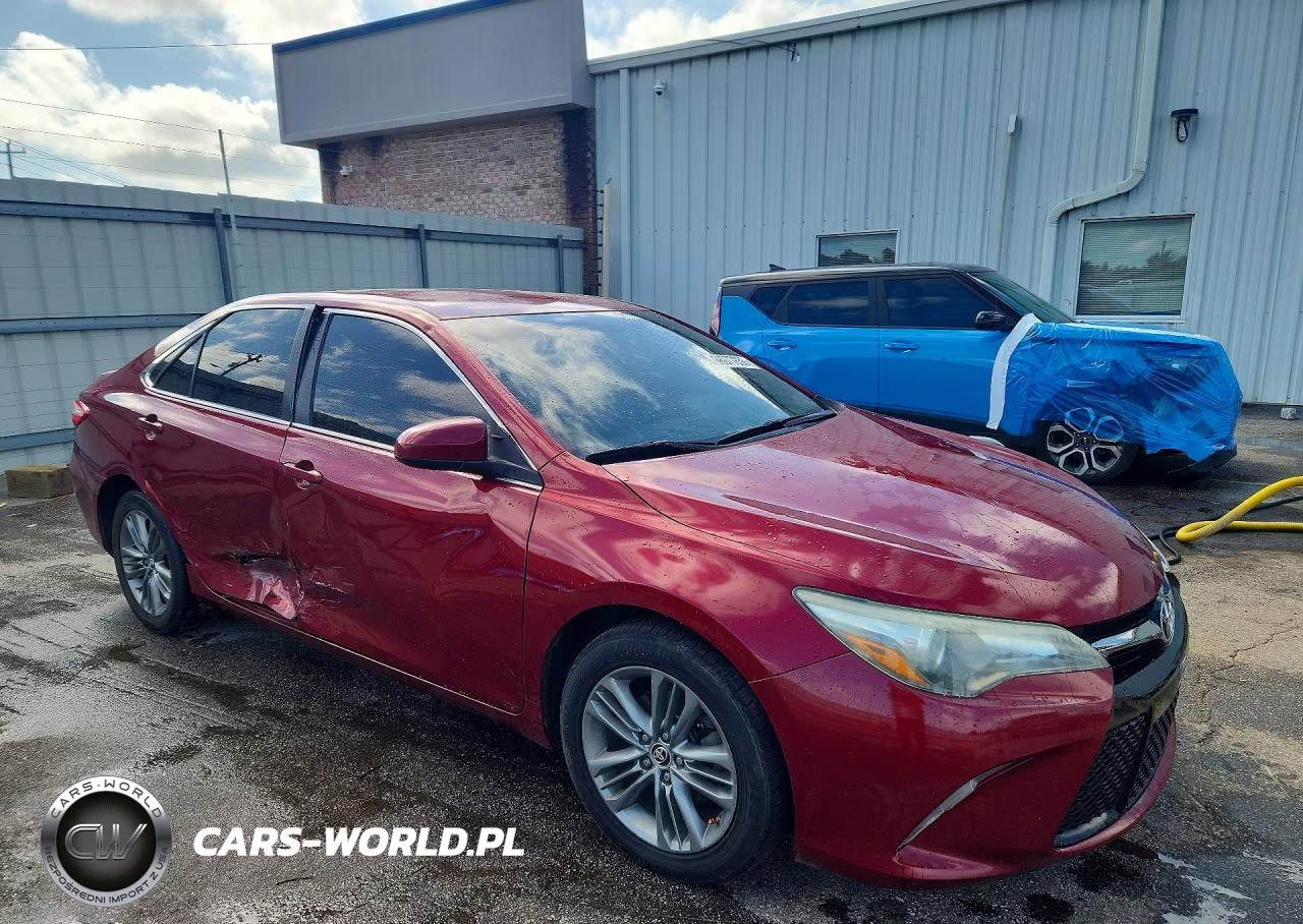 2015 Toyota Camry Se VIN:4T1BF1FK3FU913998 - 4