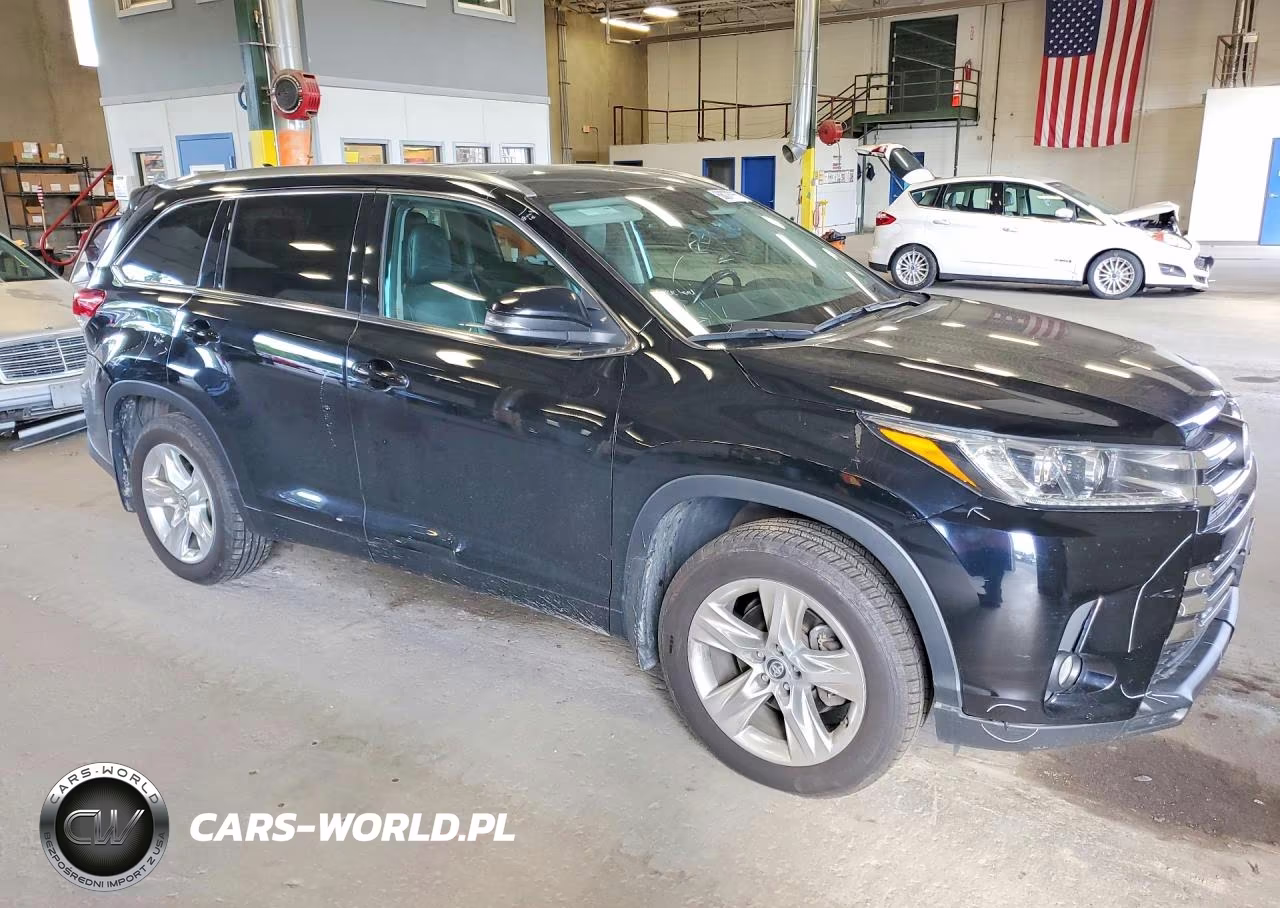 2018 Toyota Highlander Limited VIN:5TDDZRFH2JS906089 - 4