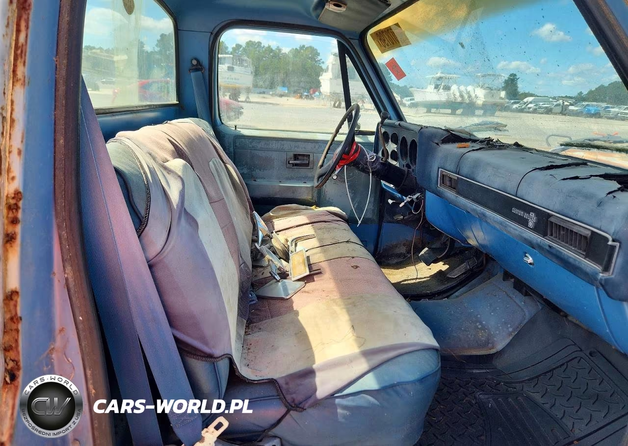 1983 Chevrolet C10 VIN:2GCDC14D0D1106812 - 10