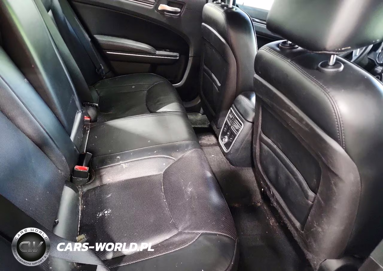 2013 Chrysler 300C VIN:2C3CCAKT9DH548019 - 10