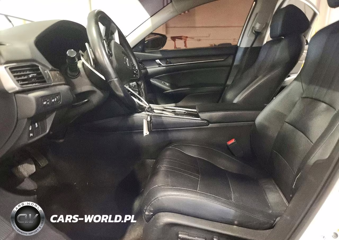 2018 Honda Accord Touring VIN:1HGCV1F93JA009086 - 7