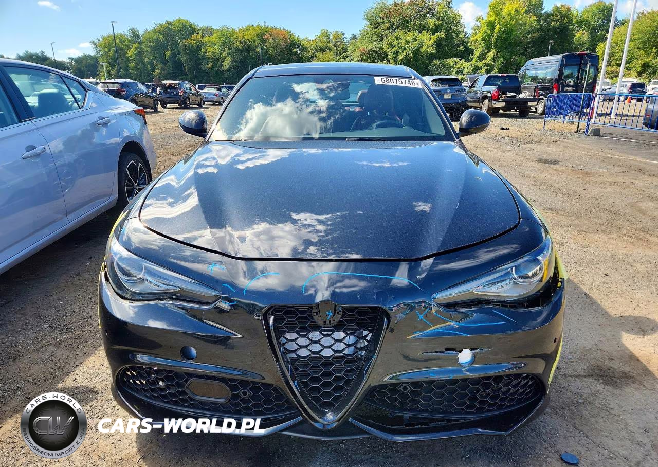 2020 Alfa Romeo Giulia Ti VIN:ZARFANBN3L7626205 - 5