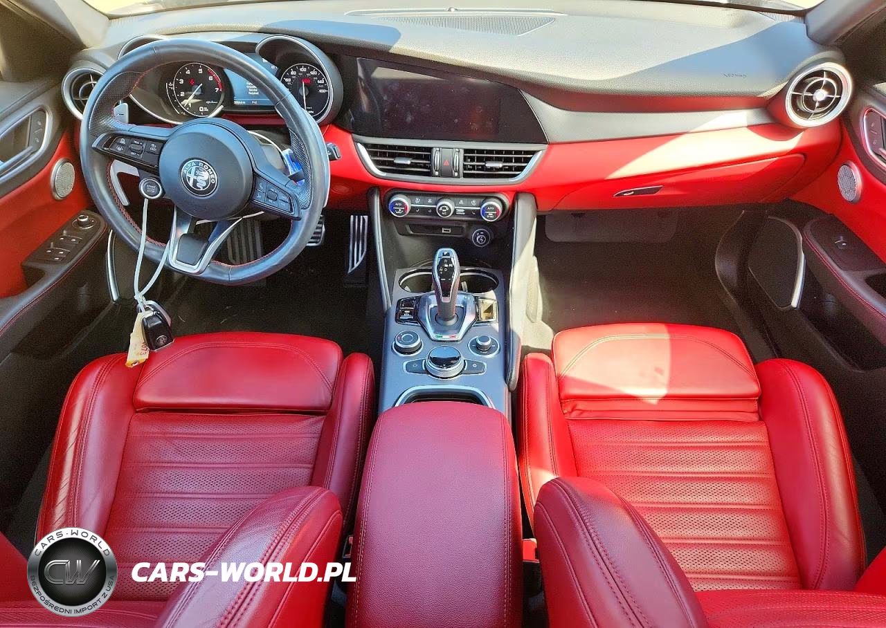 2020 Alfa Romeo Giulia Ti VIN:ZARFANBN3L7626205 - 8