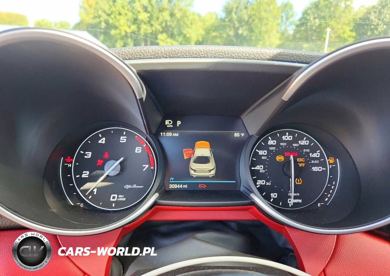 2020 Alfa Romeo Giulia Ti VIN:ZARFANBN3L7626205 - 9
