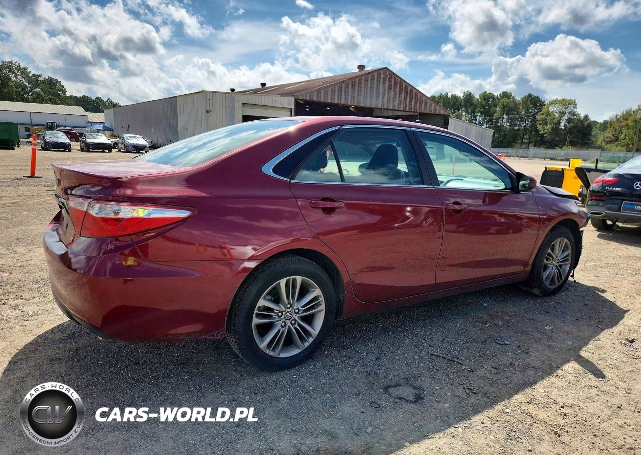 2017 Toyota Camry Se VIN:4T1BF1FK9HU657661 - 3
