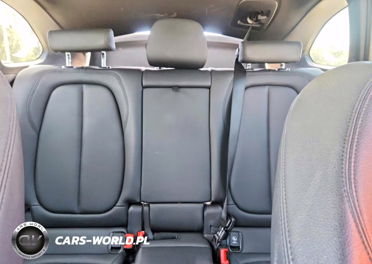 2019 BMW X1 xDrive28I VIN:WBXHT3C58K3H36940 - 10