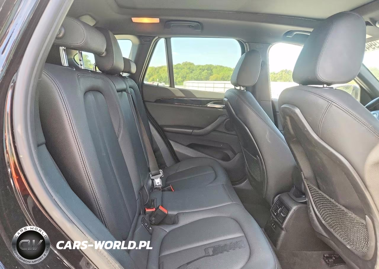 2019 BMW X1 xDrive28I VIN:WBXHT3C58K3H36940 - 11