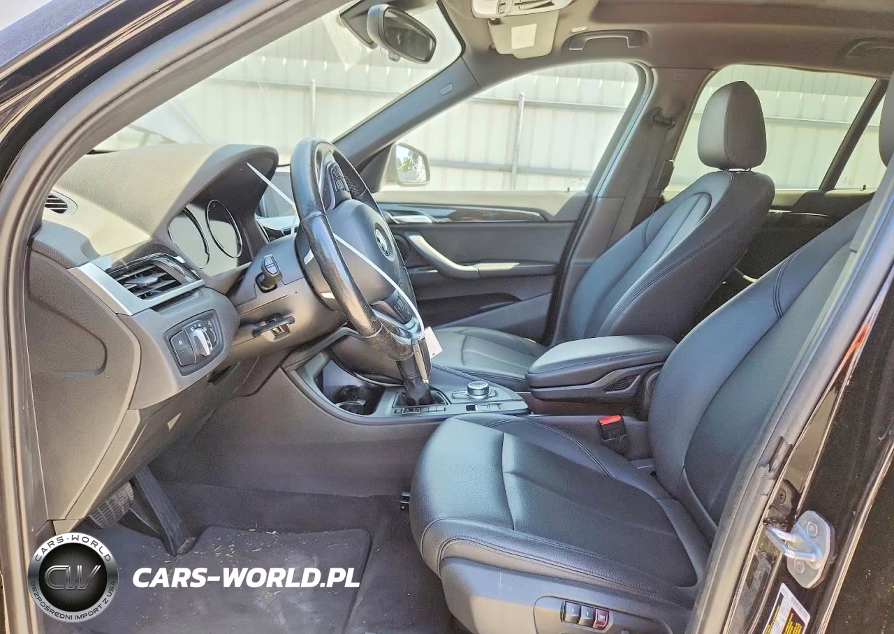 2019 BMW X1 xDrive28I VIN:WBXHT3C58K3H36940 - 7