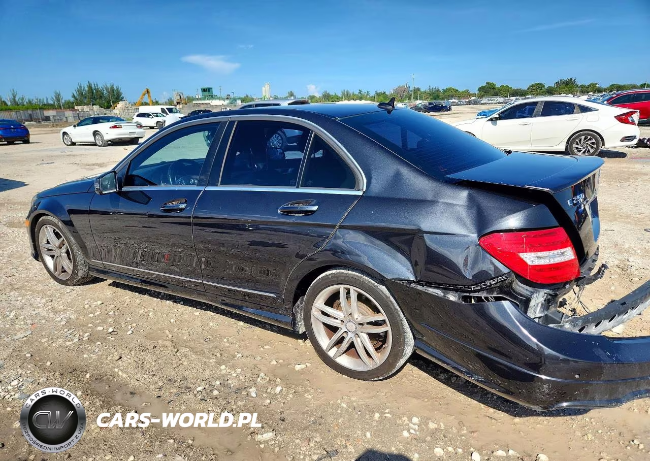 2013 Mercedes-Benz C 250 Sport VIN:WDDGF4HB3DR248499 - 2