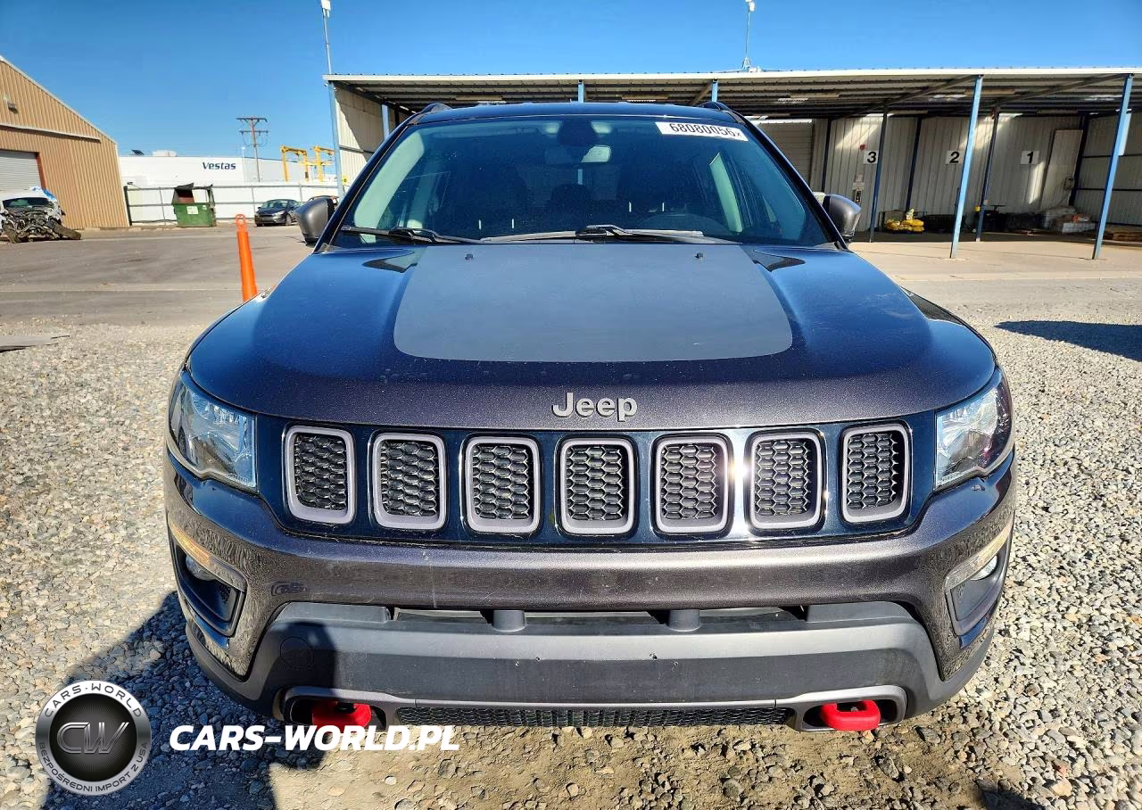 2018 Jeep Compass Trailhawk VIN:3C4NJDDB8JT501258 - 5