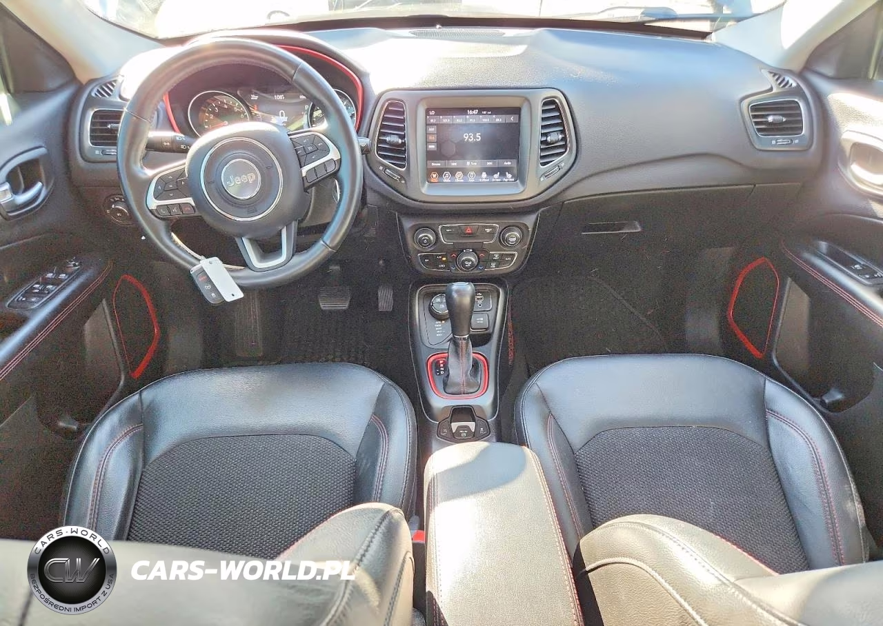2018 Jeep Compass Trailhawk VIN:3C4NJDDB8JT501258 - 8