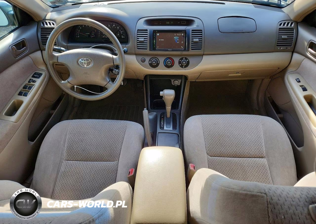2004 Toyota Camry Le VIN:4T1BE32K94U290260 - 8