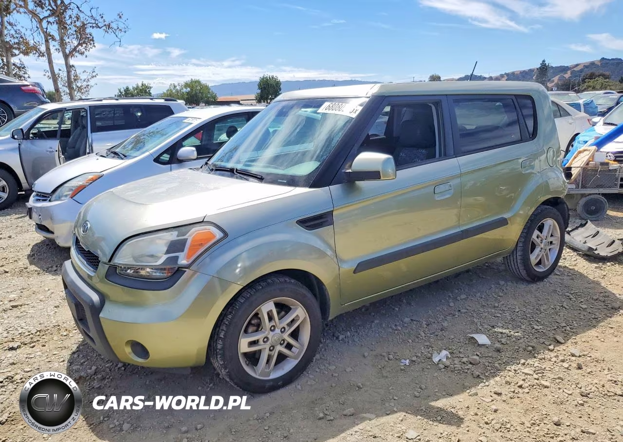 2010 Kia Soul +