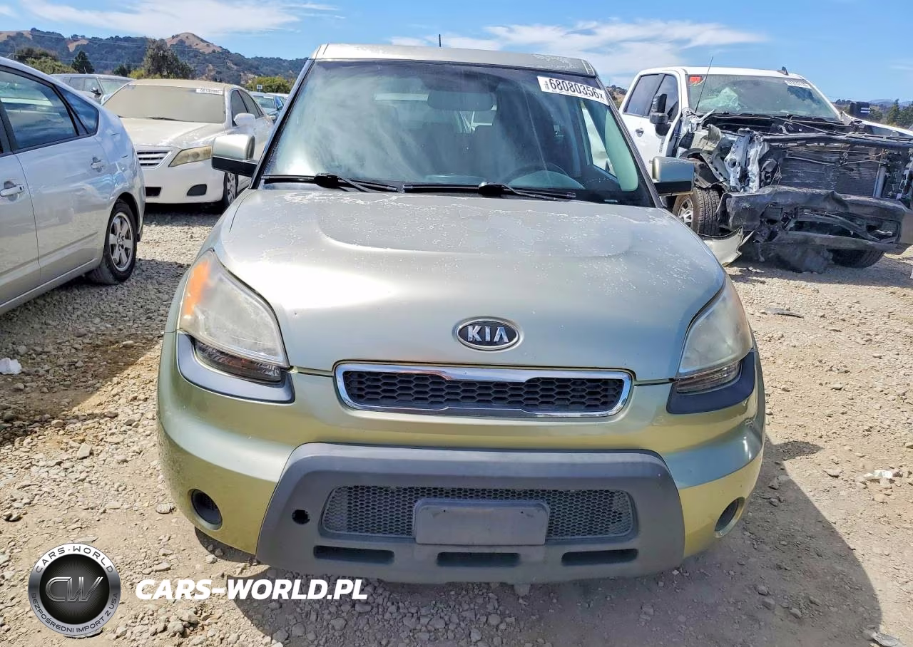 2010 Kia Soul + VIN:KNDJT2A29A7178151 - 5