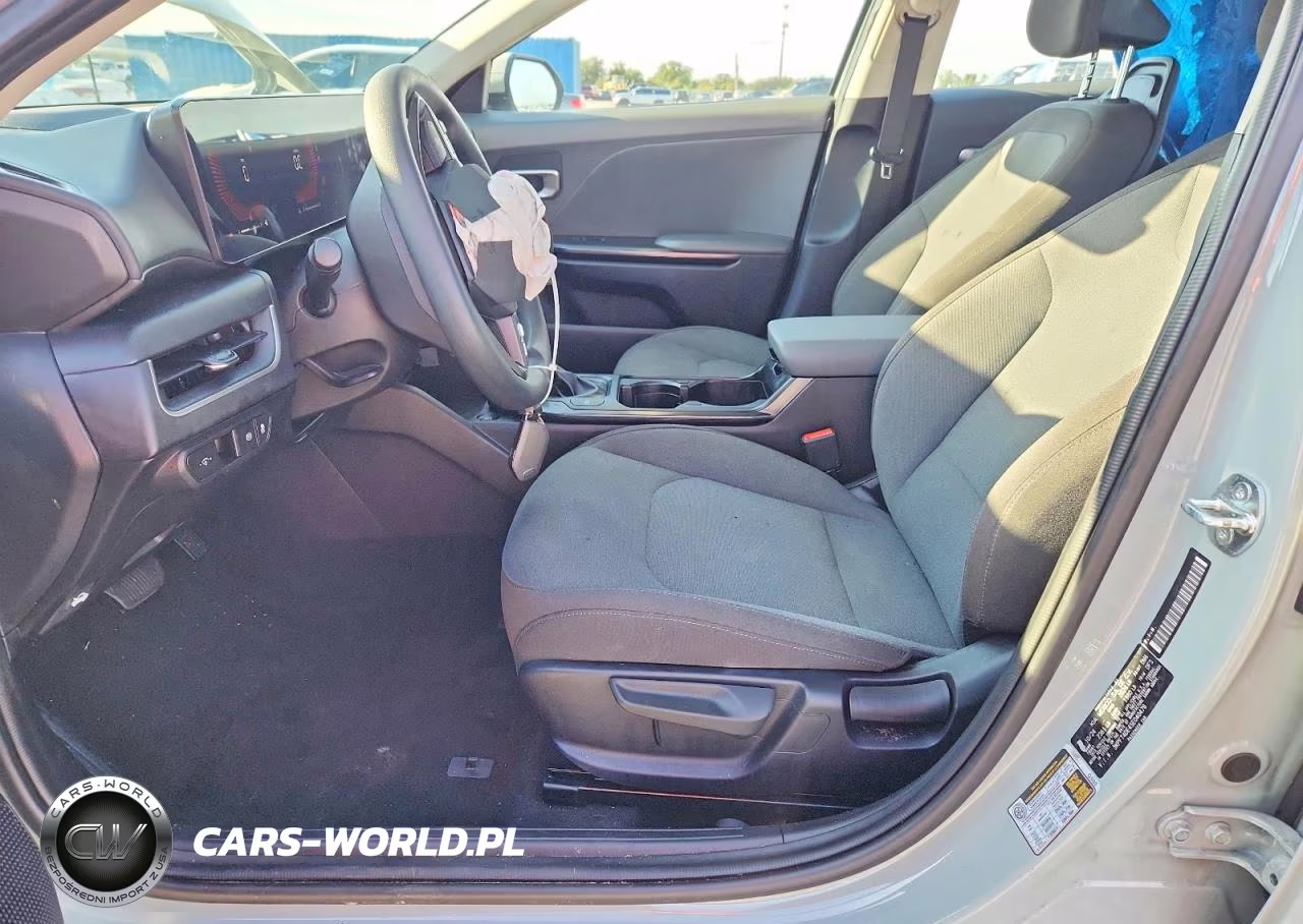 2025 Kia K4 Lxs VIN:3KPFT4DE4SE040476 - 7