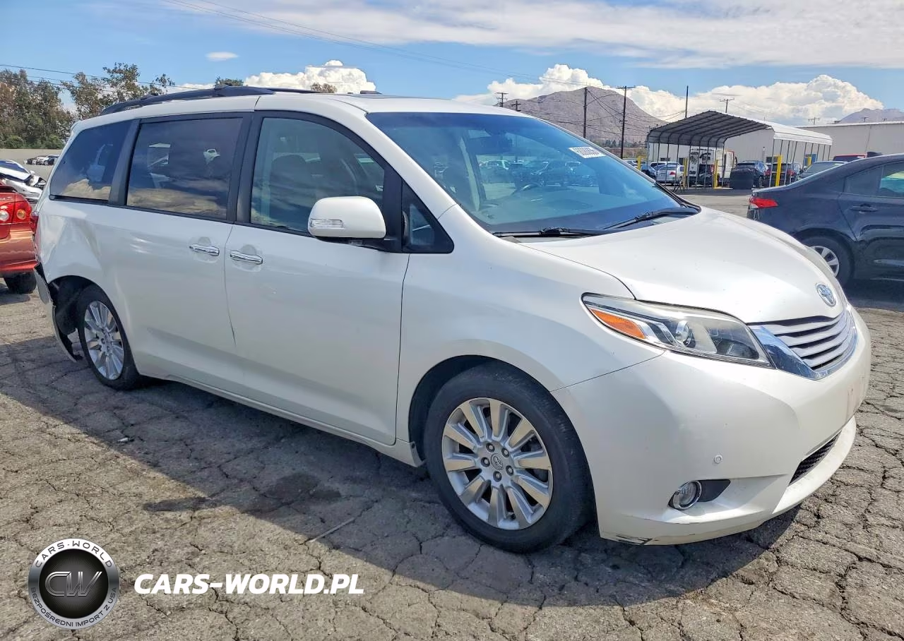 2015 Toyota Sienna Limited Premium 7-Passenger VIN:5TDDK3DC4FS103767 - 4