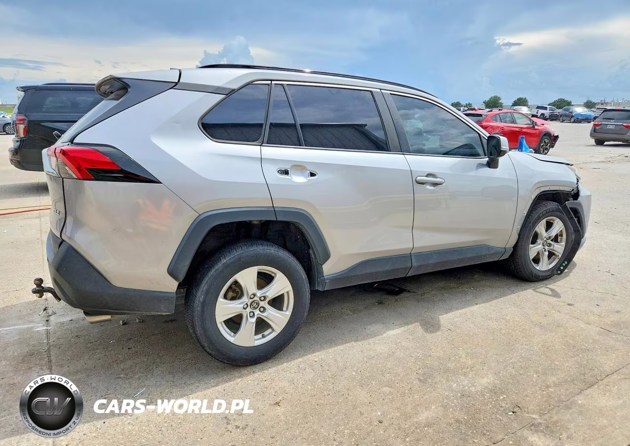 2019 Toyota Rav4 Xle VIN:2T3W1RFV2KW015595 - 3