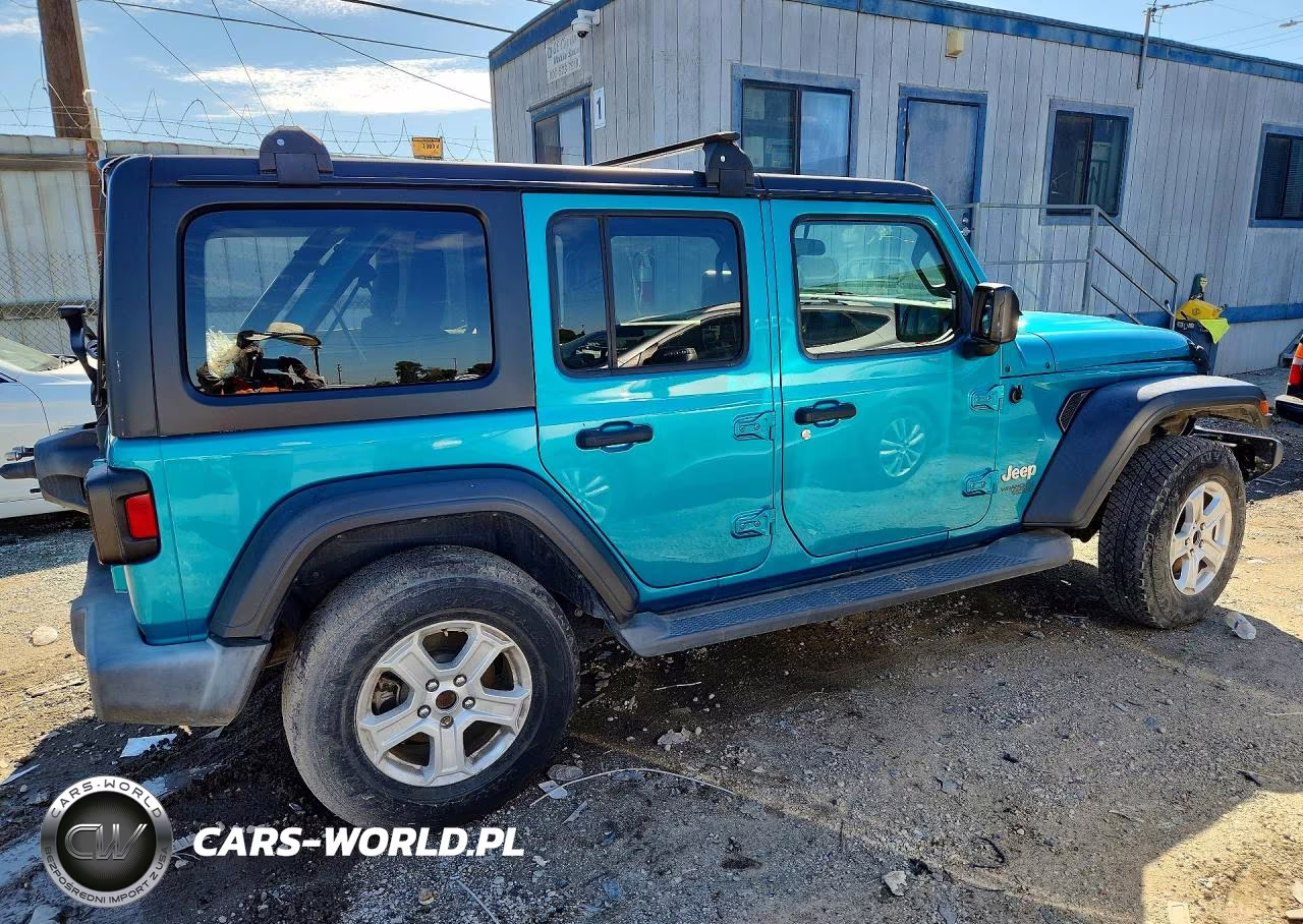 2020 Jeep Wrangler Unlimited Sport S 4X4 VIN:1C4HJXDG2LW110582 - 3