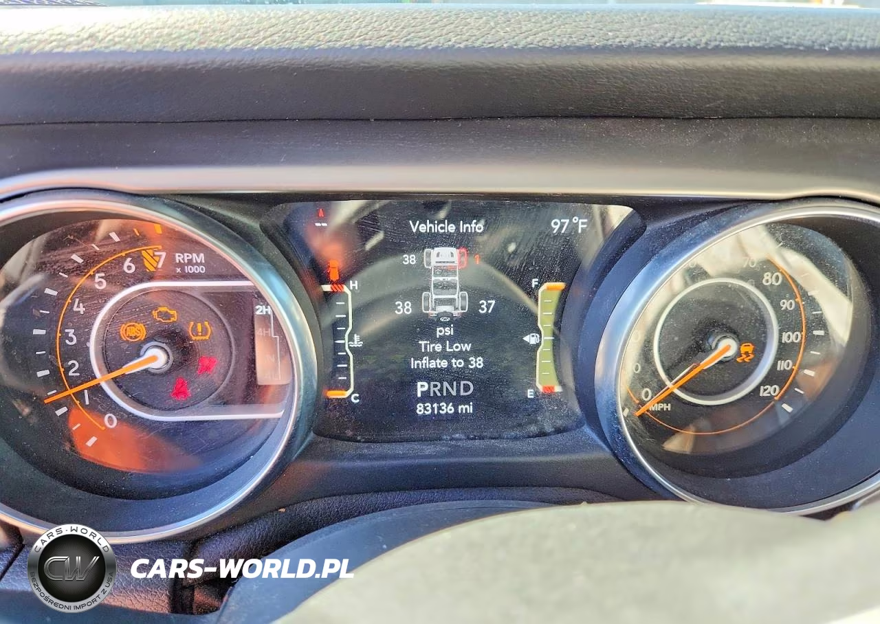 2020 Jeep Wrangler Unlimited Sport S 4X4 VIN:1C4HJXDG2LW110582 - 9