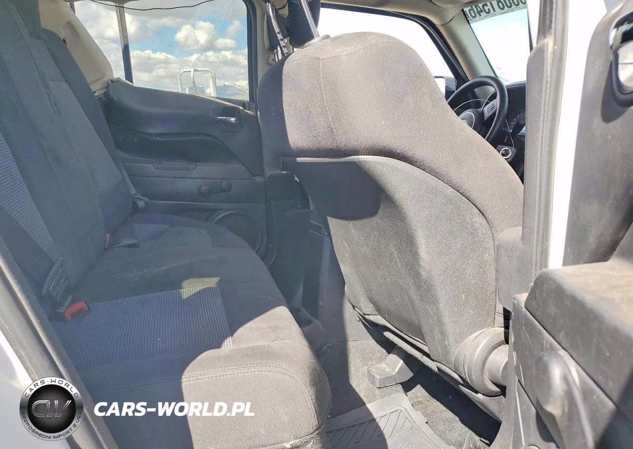 2013 Jeep Patriot Sport VIN:1C4NJPBA1DD186552 - 11