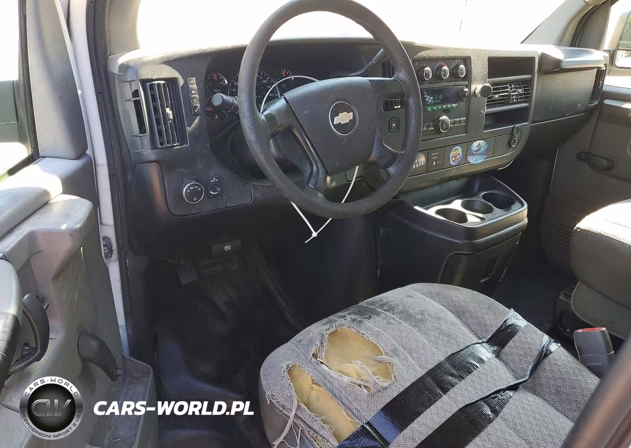 2009 Chevrolet Express G2500 VIN:1GCGG25C691138805 - 8