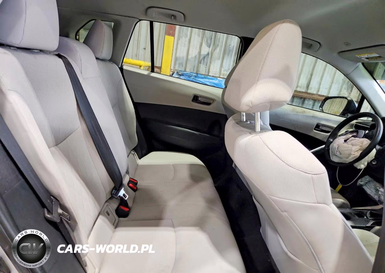 2023 Toyota Corolla Cross L VIN:7MUAAAAG6PV048571 - 11