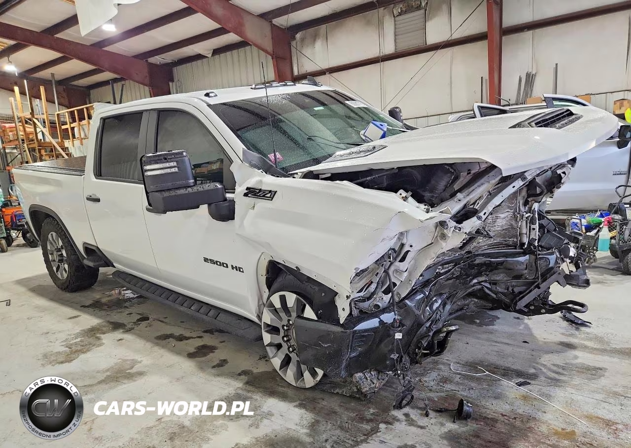 2024 Chevrolet Silverado K2500 Custom VIN:2GC4YMEY2R1120934 - 4