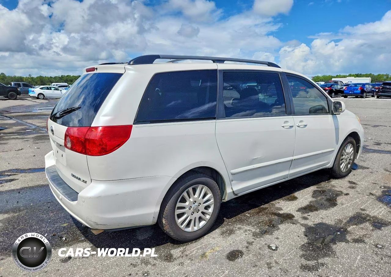 2010 Toyota Sienna Xle VIN:5TDYK4CC3AS314704 - 3