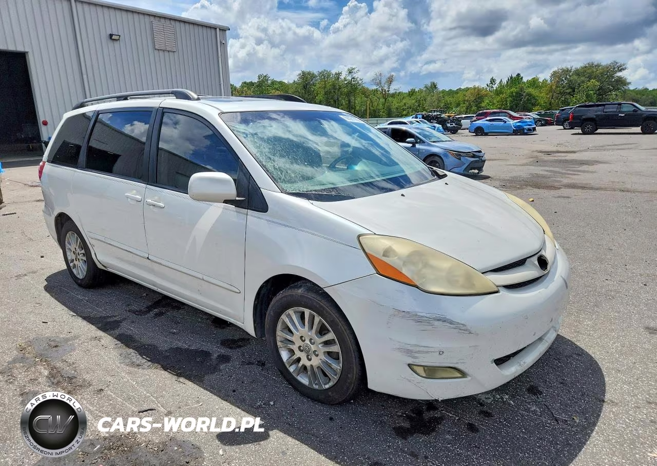 2010 Toyota Sienna Xle VIN:5TDYK4CC3AS314704 - 4