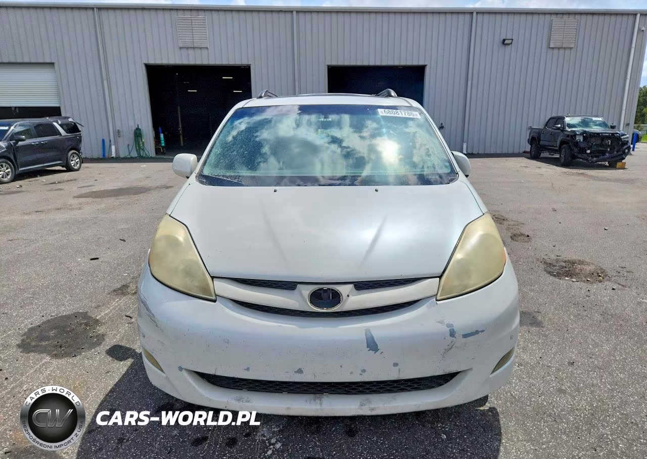 2010 Toyota Sienna Xle VIN:5TDYK4CC3AS314704 - 5