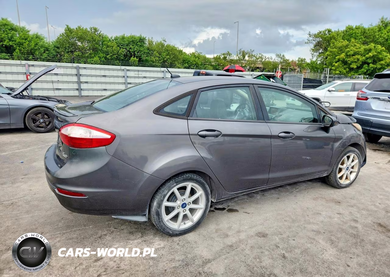 2019 Ford Fiesta Se VIN:3FADP4BJ2KM136713 - 3