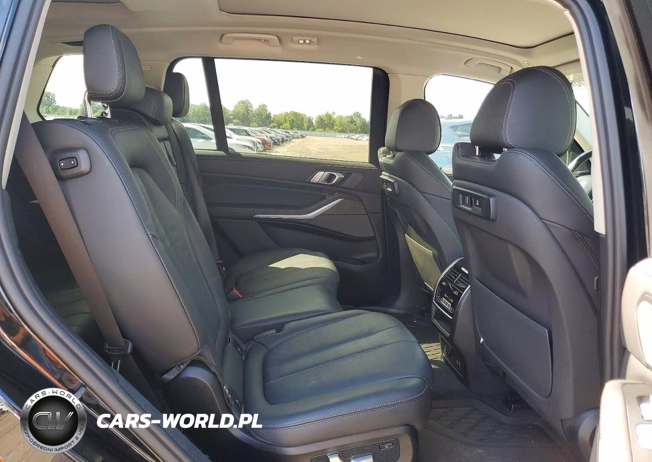 2020 BMW X7 xDrive40I VIN:5UXCW2C00L9B05576 - 11
