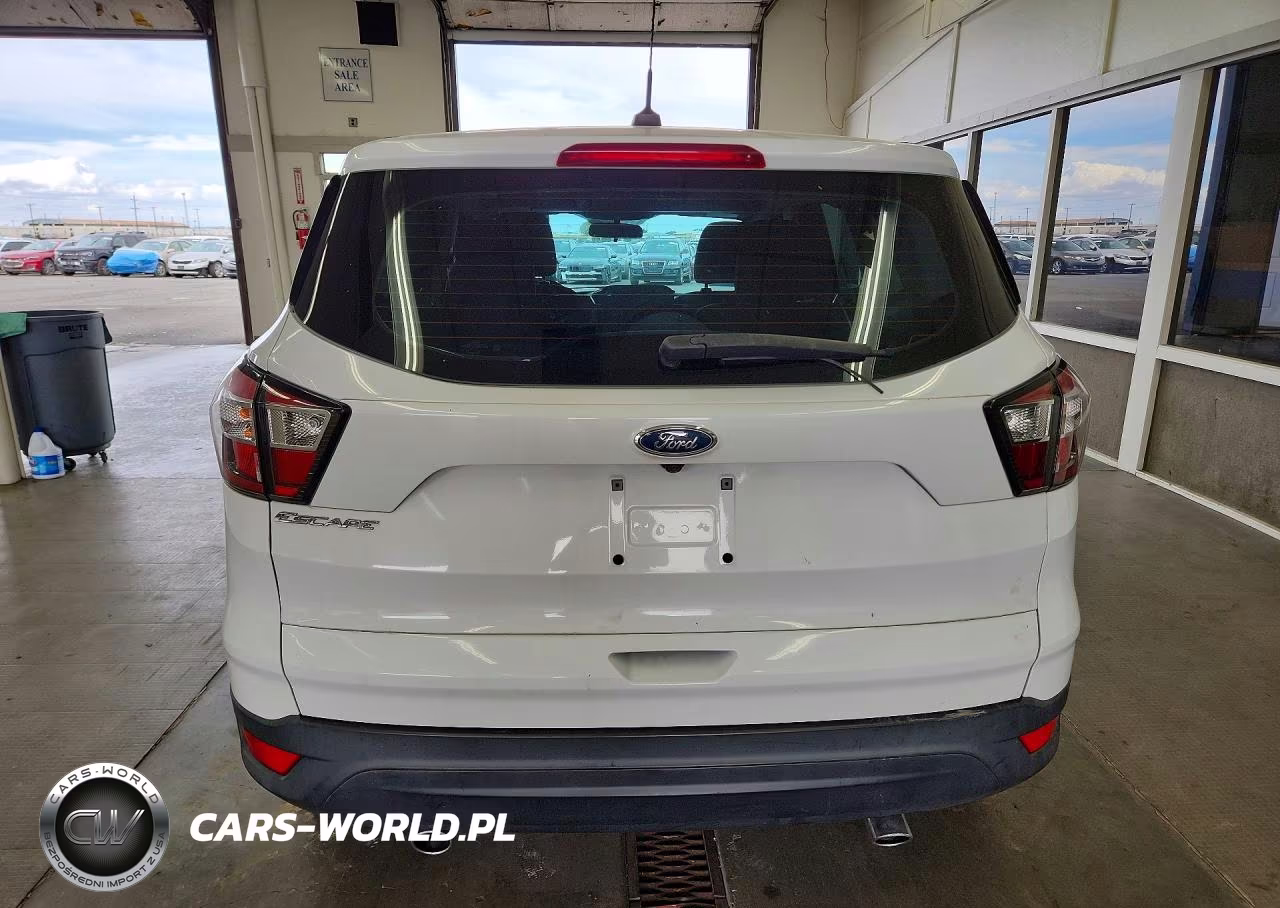 2017 Ford Escape S VIN:1FMCU0F73HUD28986 - 6