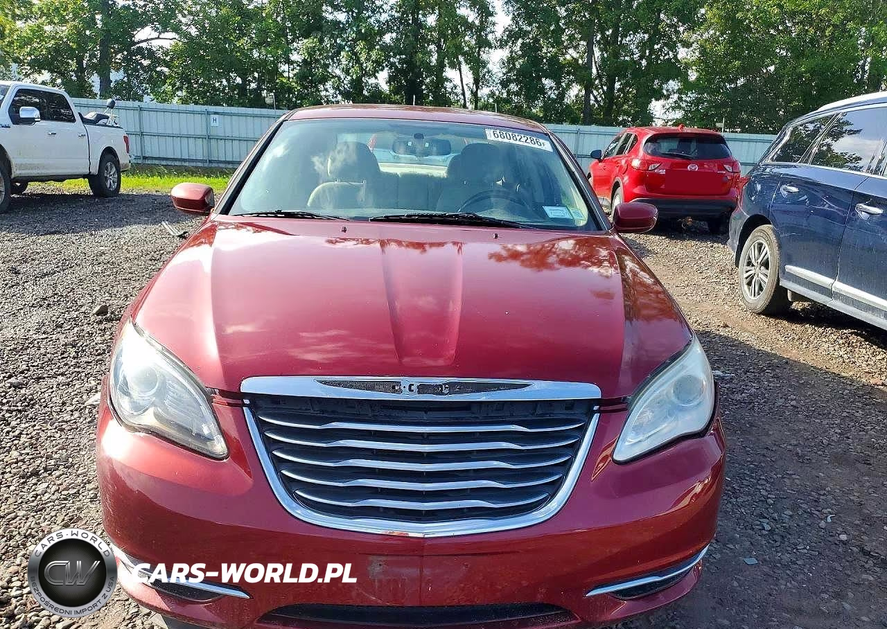 2012 Chrysler 200 Touring VIN:1C3CCBBB9CN211286 - 5