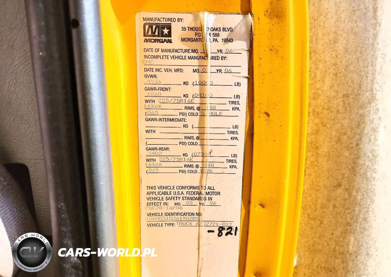 2006 GMC Savana Box Truck VIN:1GDHG31U361902853 - 13