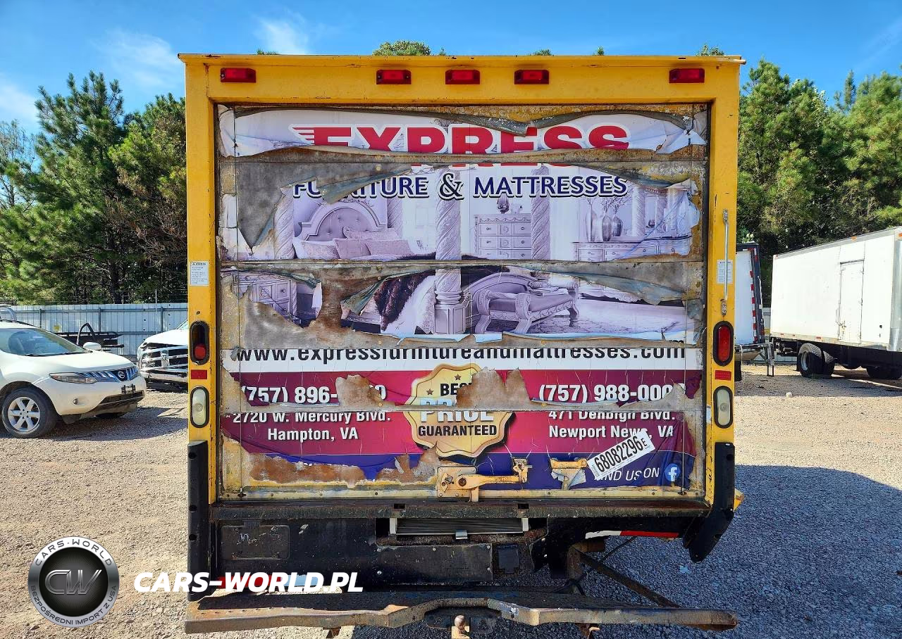 2006 GMC Savana Box Truck VIN:1GDHG31U361902853 - 6