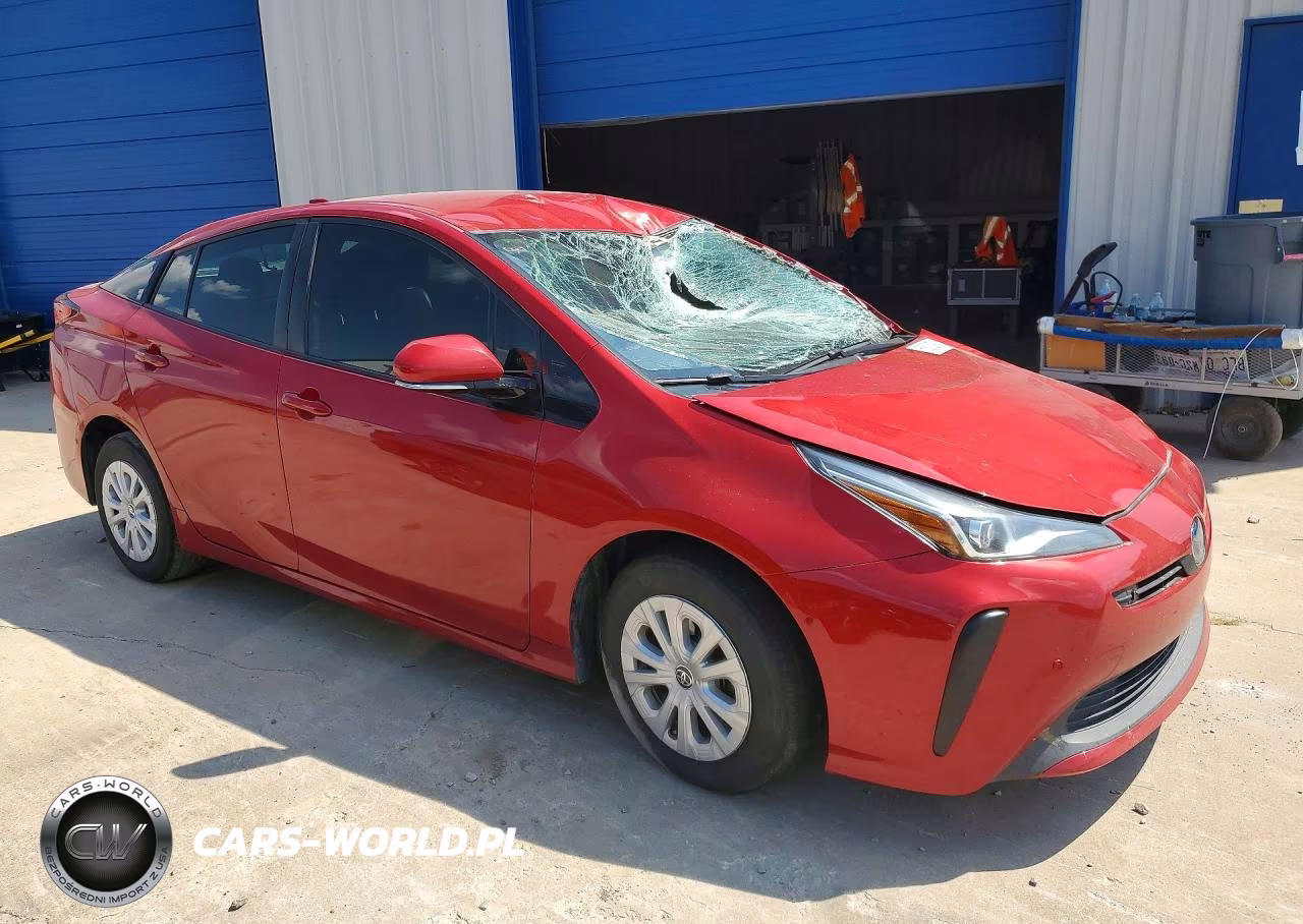 2020 Toyota Prius Le VIN:JTDKARFUXL3113221 - 4