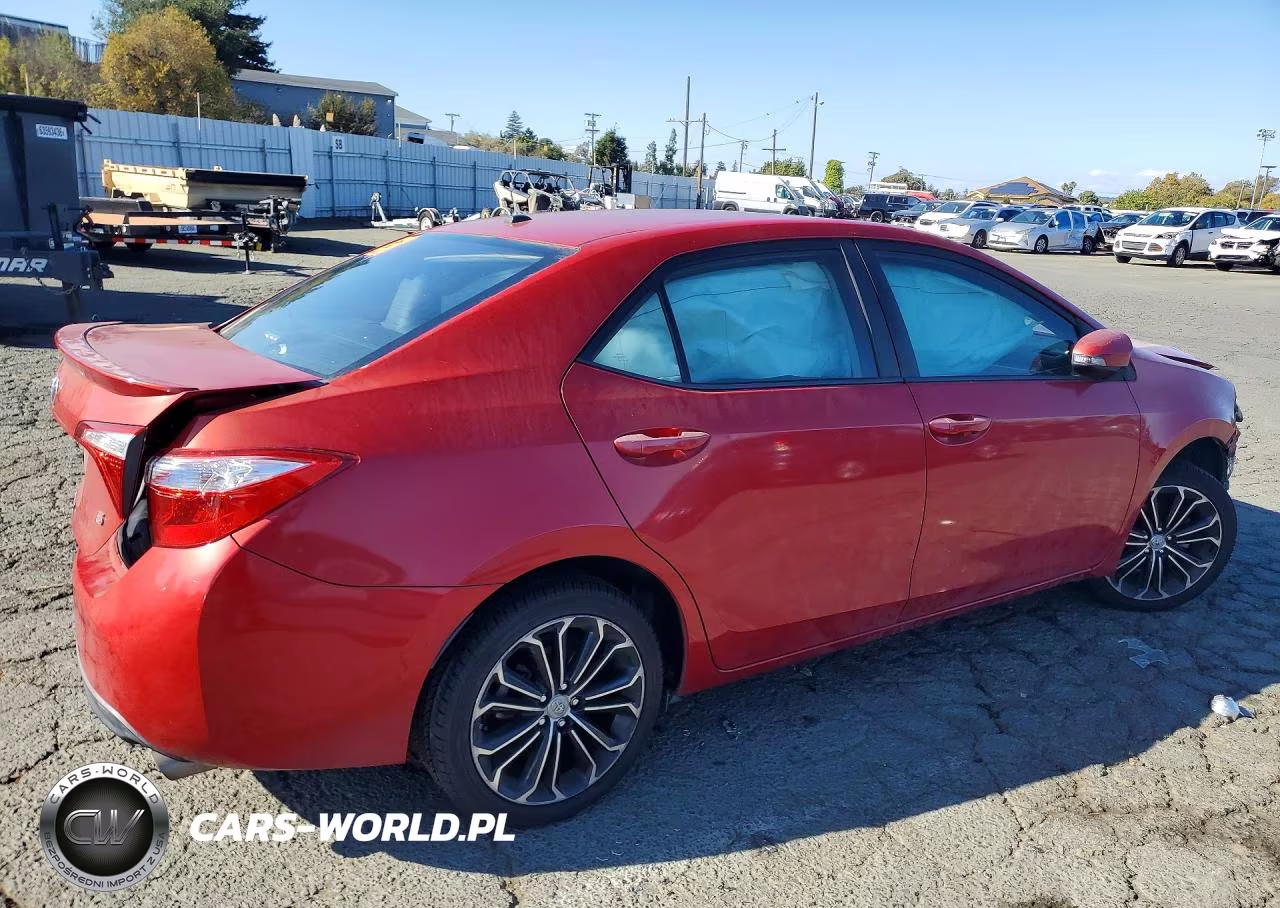 2015 Toyota Corolla S Plus VIN:5YFBURHE9FP252118 - 3