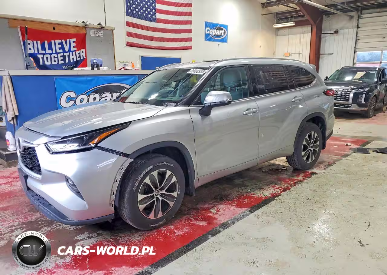 2021 Toyota Highlander Xle