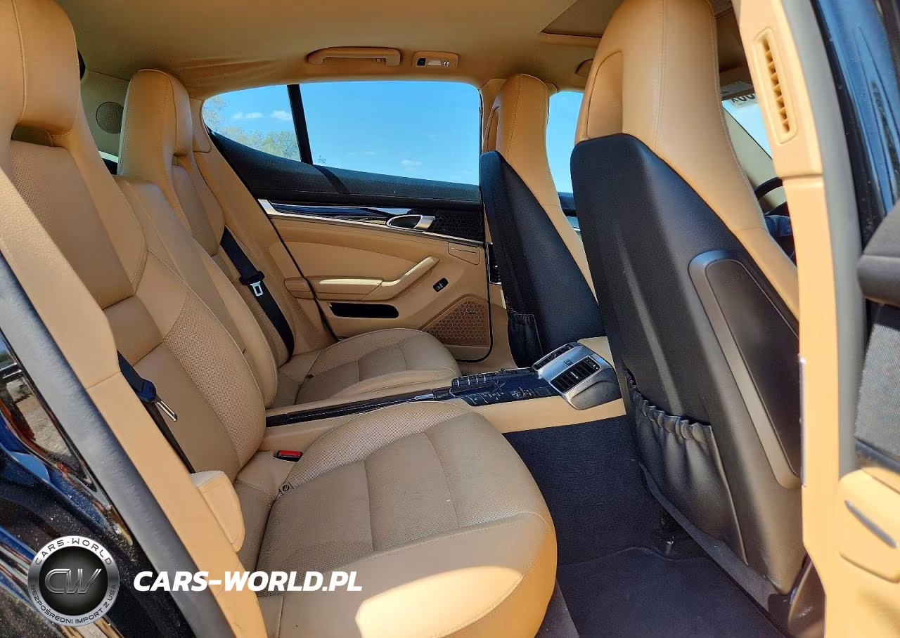 2015 Porsche Panamera 2 VIN:WP0AA2A79FL001454 - 10