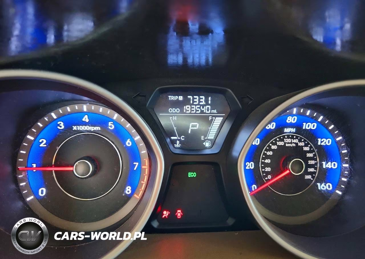 2013 Hyundai Elantra VIN:KMHDH4AE1DU649120 - 9