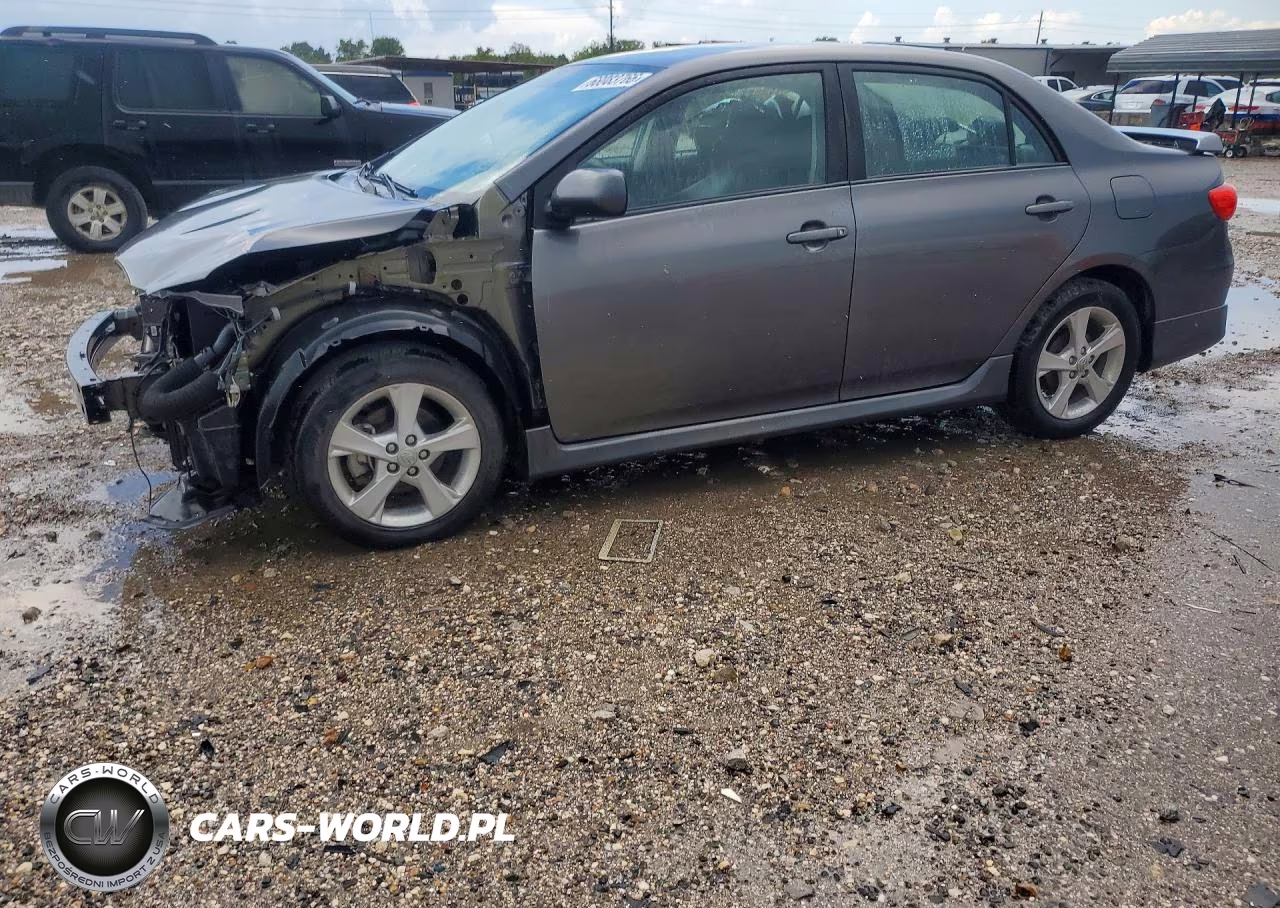 2013 Toyota Corolla S