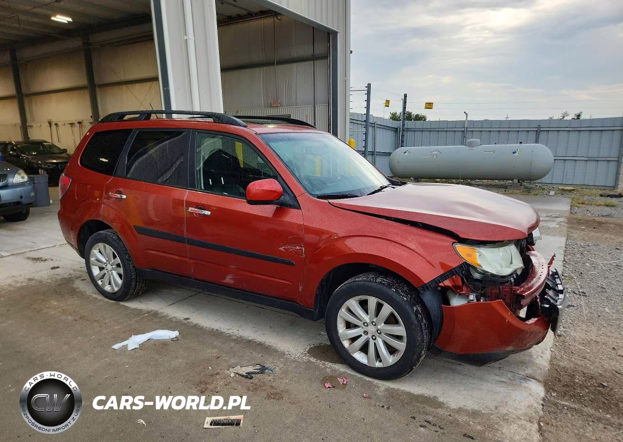 2011 Subaru Forester 2.5X Premium VIN:JF2SHBDC0BH731664 - 4