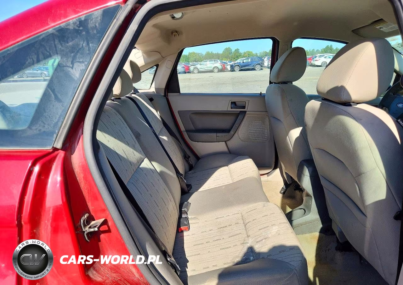 2010 Ford Focus Se VIN:1FAHP3FN2AW250802 - 10