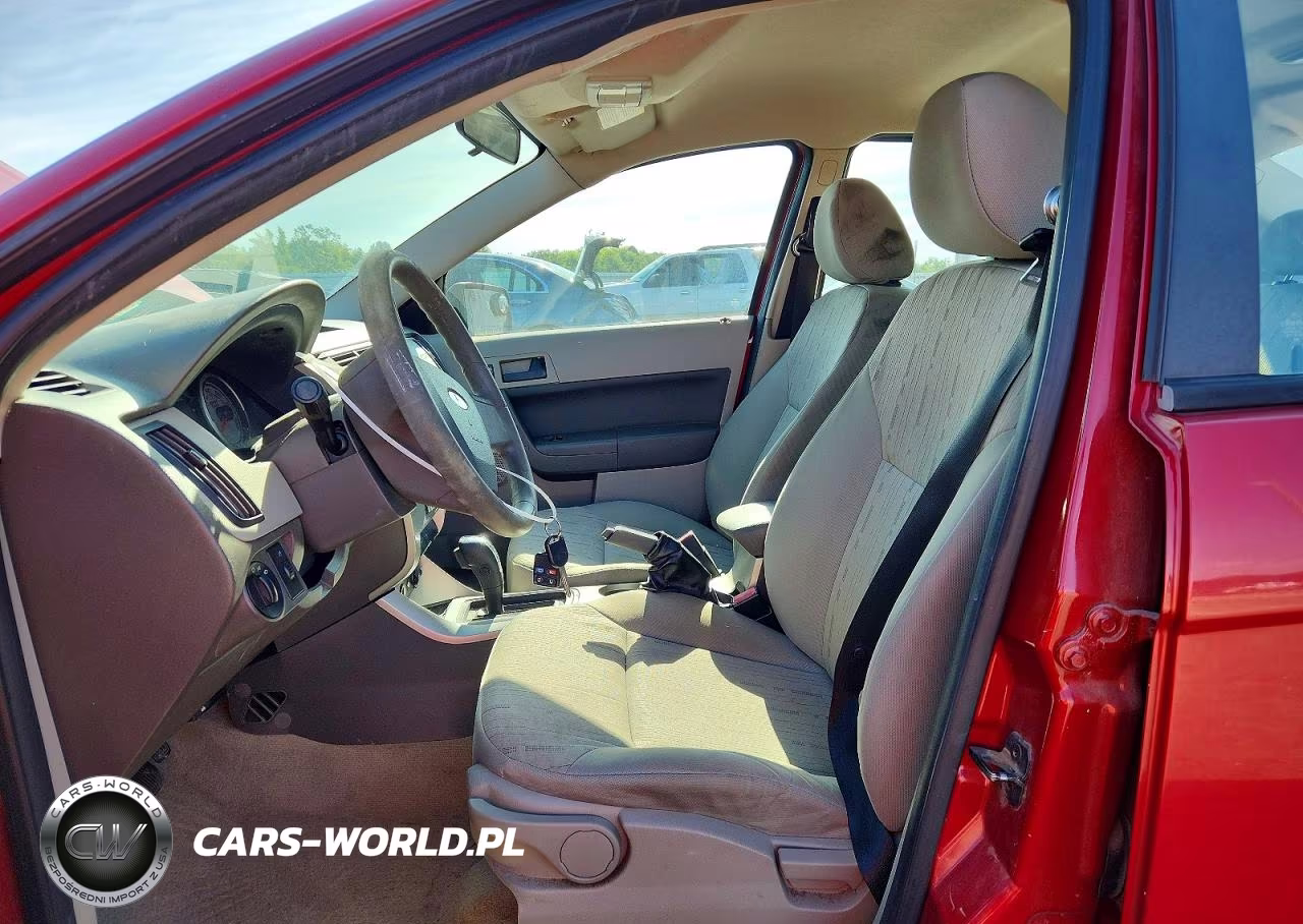 2010 Ford Focus Se VIN:1FAHP3FN2AW250802 - 7
