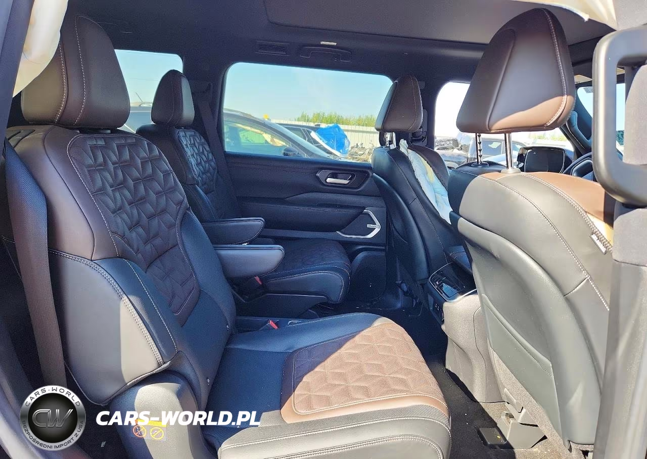 2025 Nissan Armada Platinum Reserve VIN:JN8AY3CC8S9201412 - 11