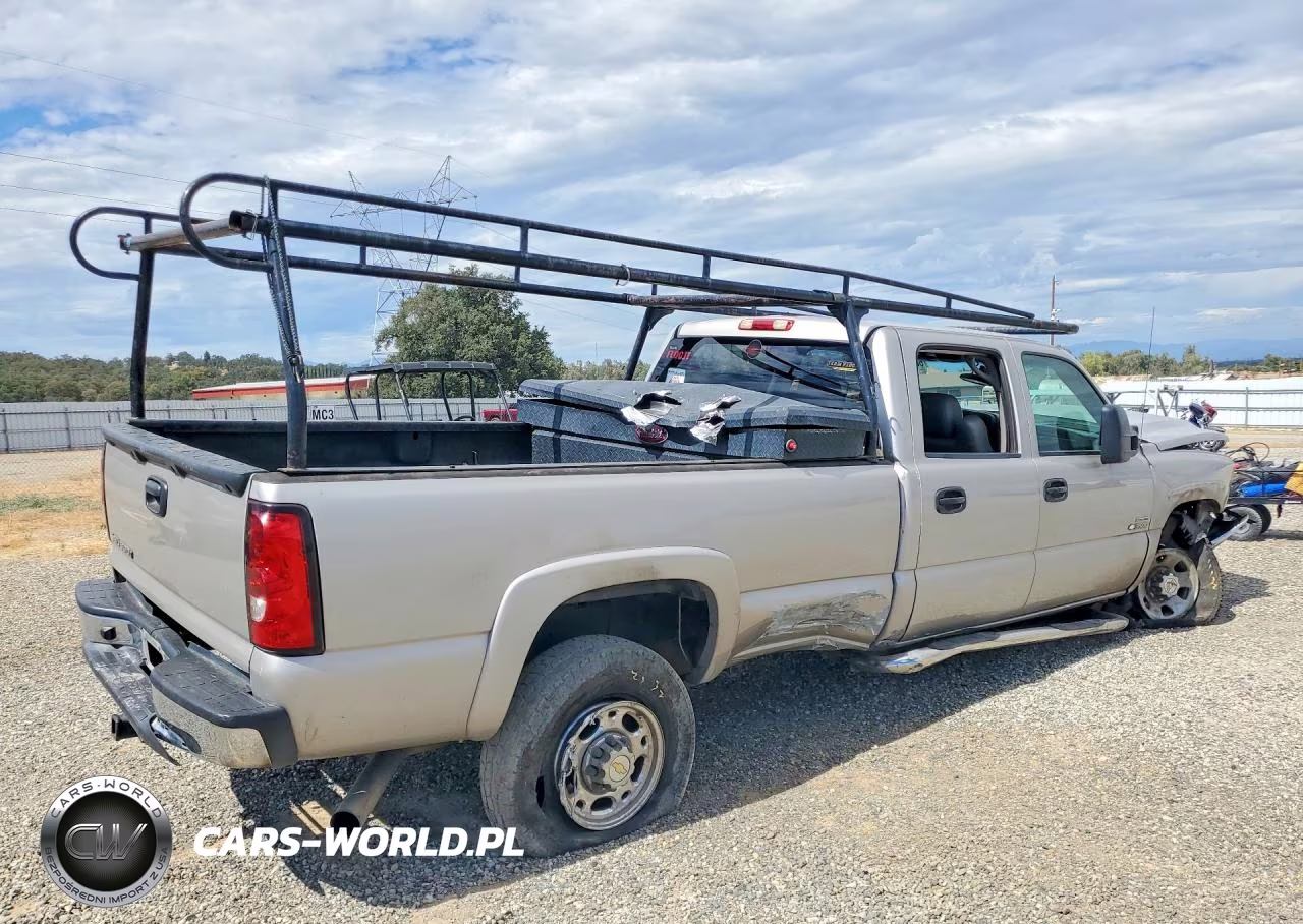 2006 Chevrolet Silverado K3500 VIN:1GCHK33D46F154469 - 3