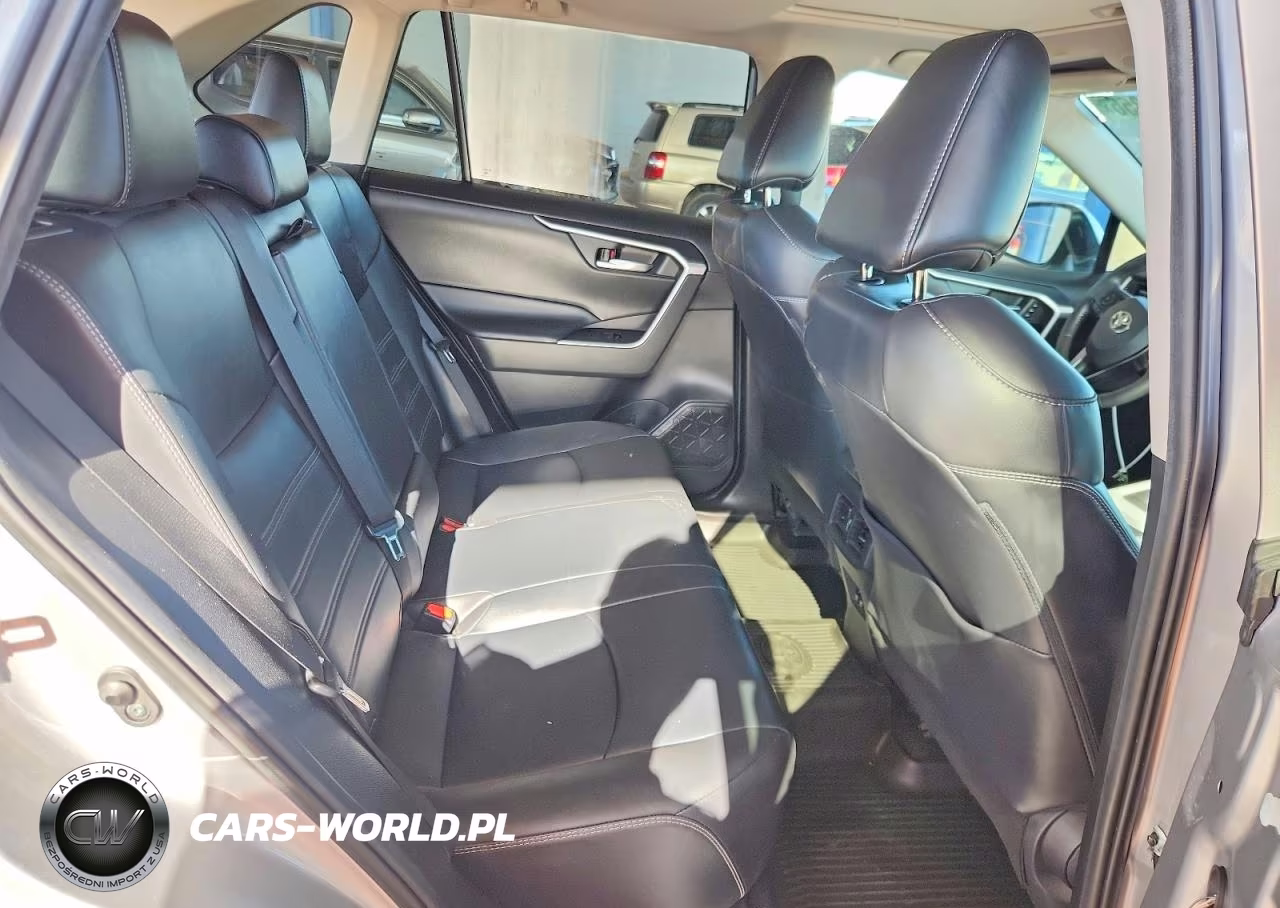 2020 Toyota Rav4 Xle Premium VIN:2T3A1RFV5LC068000 - 11